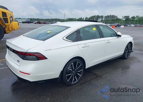 2023 Honda Accord Hybrid Touring z USA, uszkodzony, nr VIN 1HGCY2F80PA009611